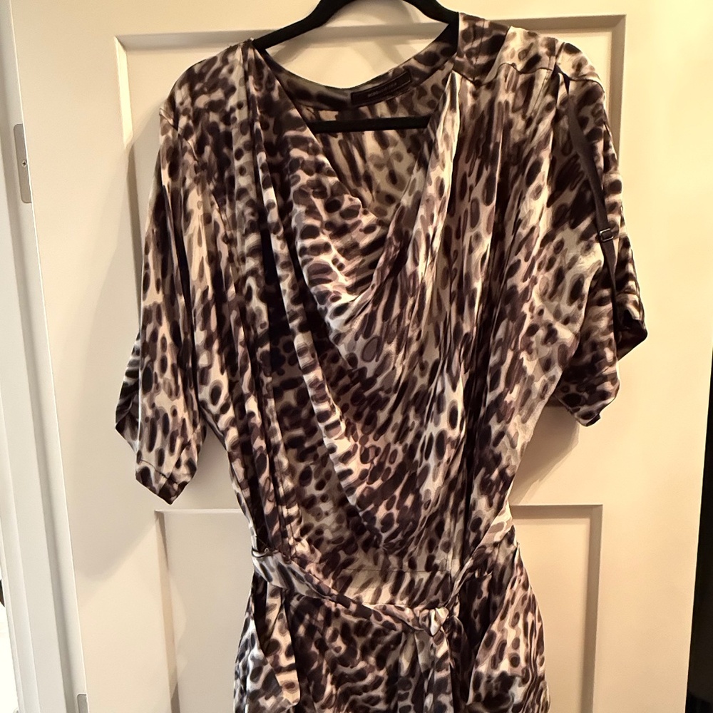 Stunning BCBG Maxazria Animal Print Silk Dress size L